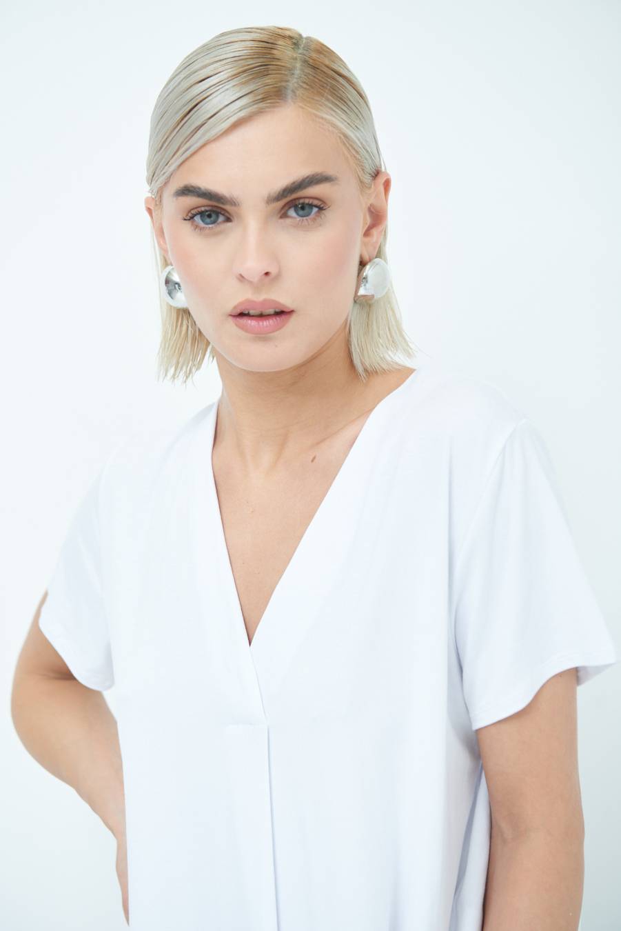 Kikisix MAGLIA VISCOSA MANICA CORTA BIANCO Ritorno libero