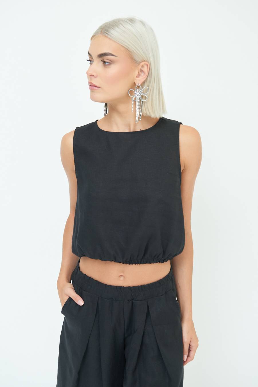 Kikisix TOP CORTO CON ELASTICO NERO In Linea