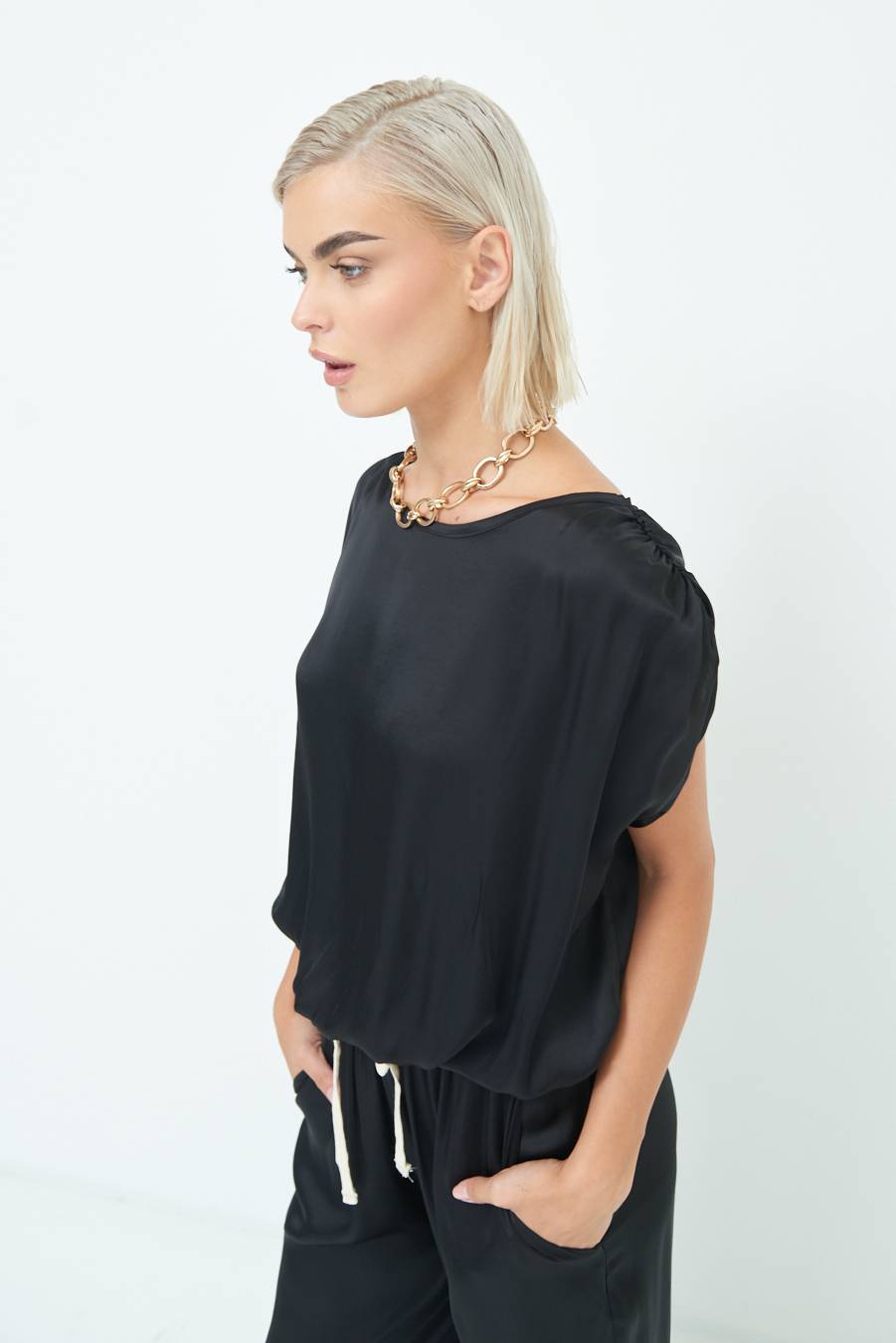 Kikisix TOP CON ELASTICO FONDO SCOLLO BALA NERO Vendita