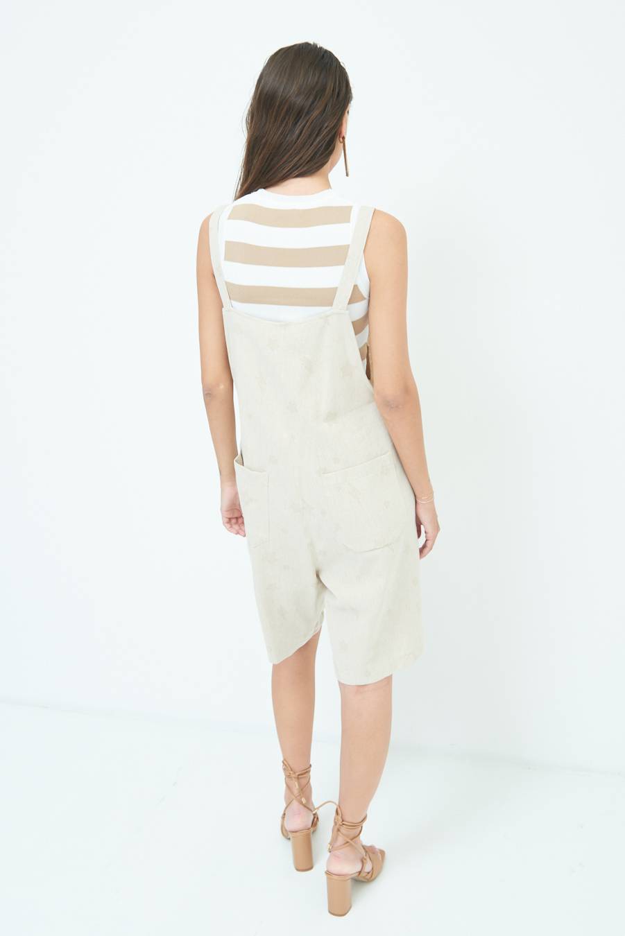 Kikisix SALOPETTE BERMUDA CON STELLE E FULMINI BEIGE Offerte