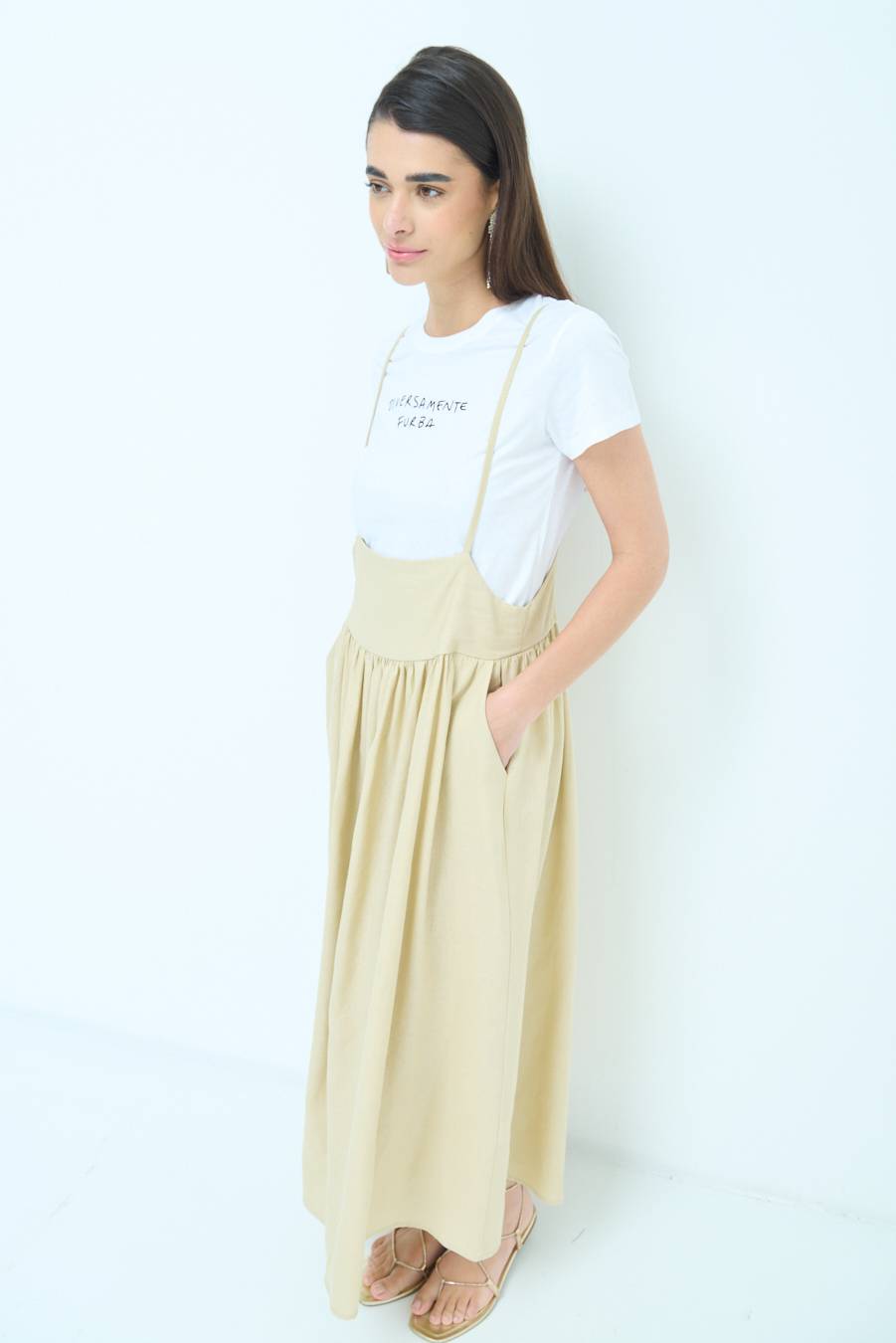 Kikisix ABITO CON TAGLIO SENO MISTO VISCOSA BEIGE Consegna Veloce
