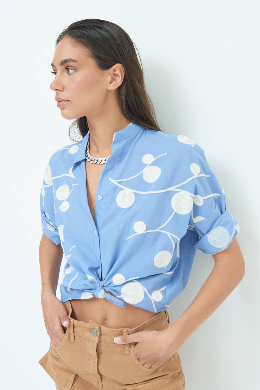 Kikisix CAMICIA NODO RICAMO CERCHIO CELESTE Affare Del Giorno