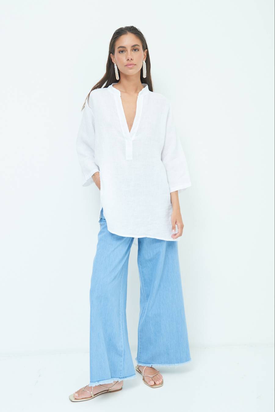Kikisix CAMICIA COLLO COREANA OVERSIZE CON SPACCHI BIANCO