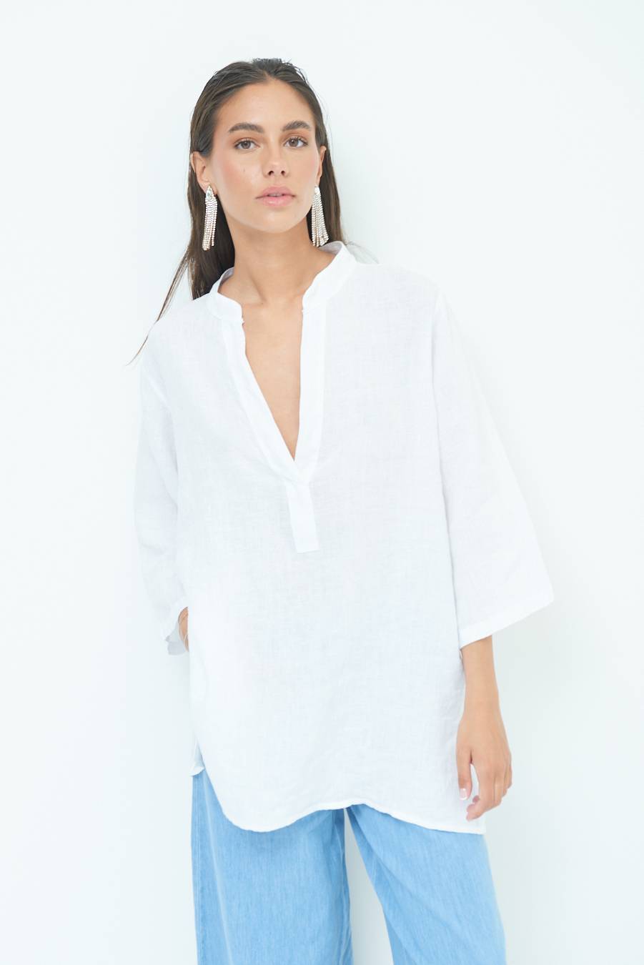 Kikisix CAMICIA COLLO COREANA OVERSIZE CON SPACCHI BIANCO Sottocosto