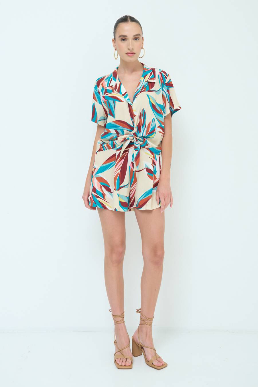 Kikisix CAMICIA ANNODATA STAMPATA A FOGLIE COLORATE ACQUA Novità