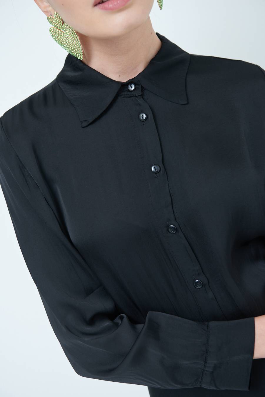 Kikisix CAMICIA RASO VISCOSA NERO Moda
