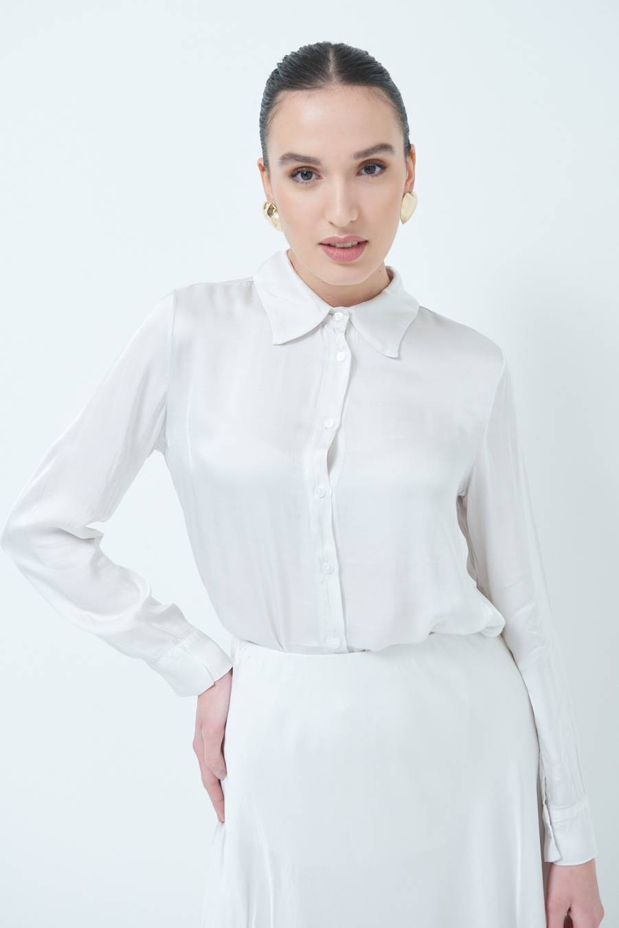 Kikisix CAMICIA RASO VISCOSA BEIGE Spedizione gratuita