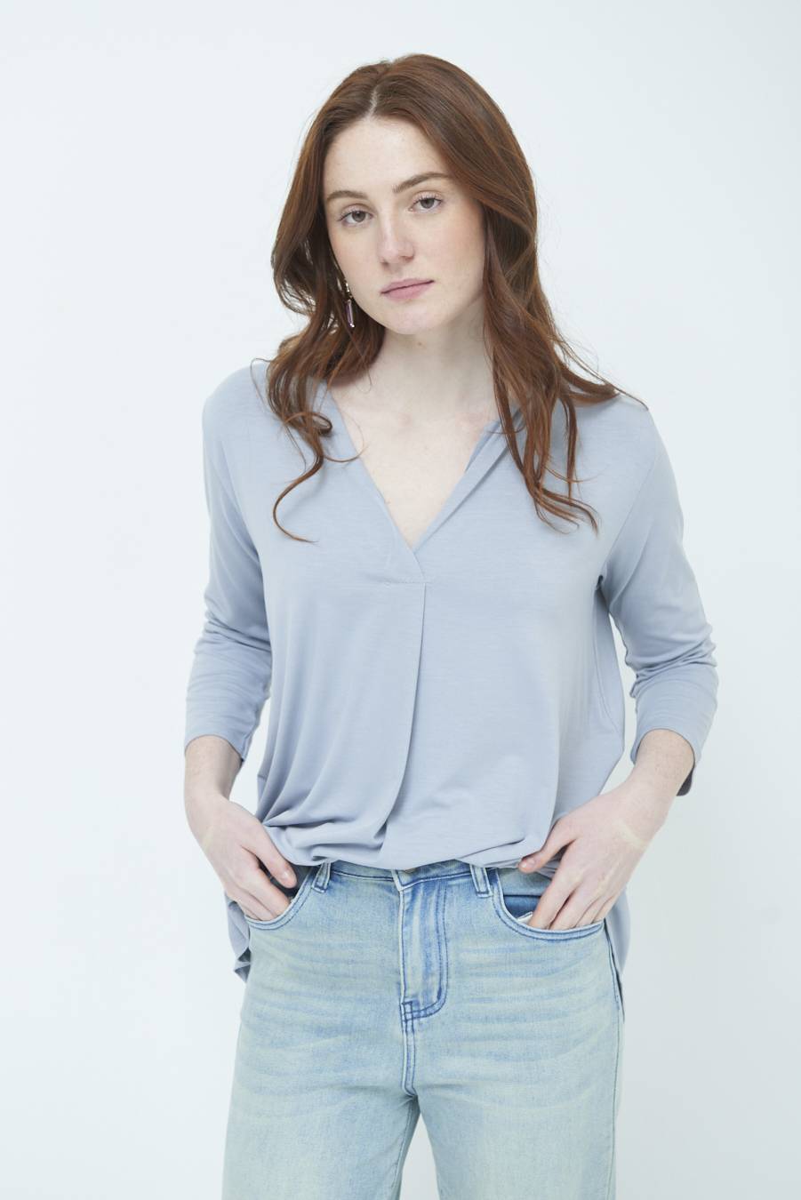 Kikisix MAGLIA V PIEG.DAVANTI GRIGIO Offerta migliore