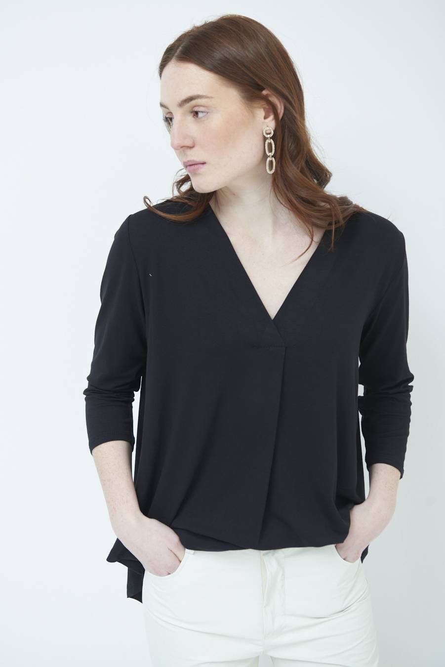 Kikisix MAGLIA V PIEG. DAVANTI NERO Latest fashion