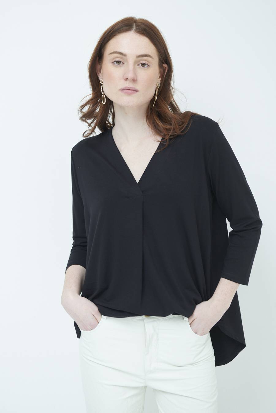 Kikisix MAGLIA V PIEG. DAVANTI NERO Latest fashion