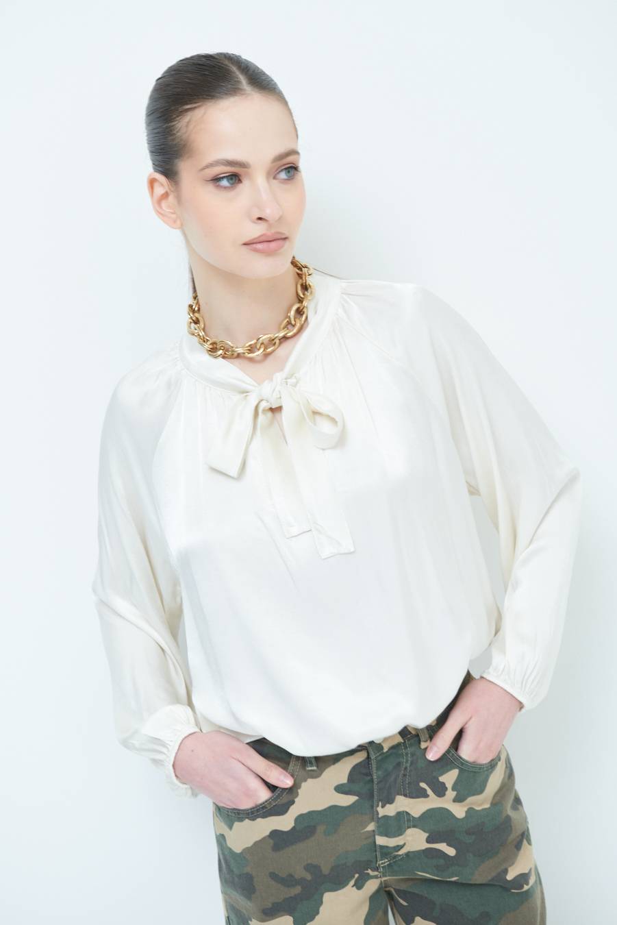 Kikisix CASACCA RASO VISCOSA FIOCCO/CRAVATTA BURRO Bestseller