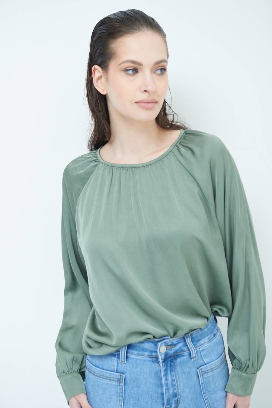 Kikisix CASACCA RASO VISCOSA INCRESPATA COLLO MILITARE Comprane uno, ottenene uno gratis