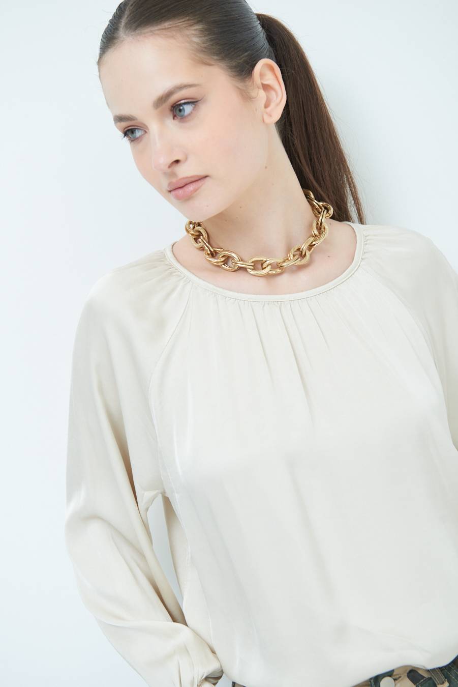 Kikisix CASACCA RASO VISCOSA INCRESPATA COLLO BEIGE Enormi risparmi