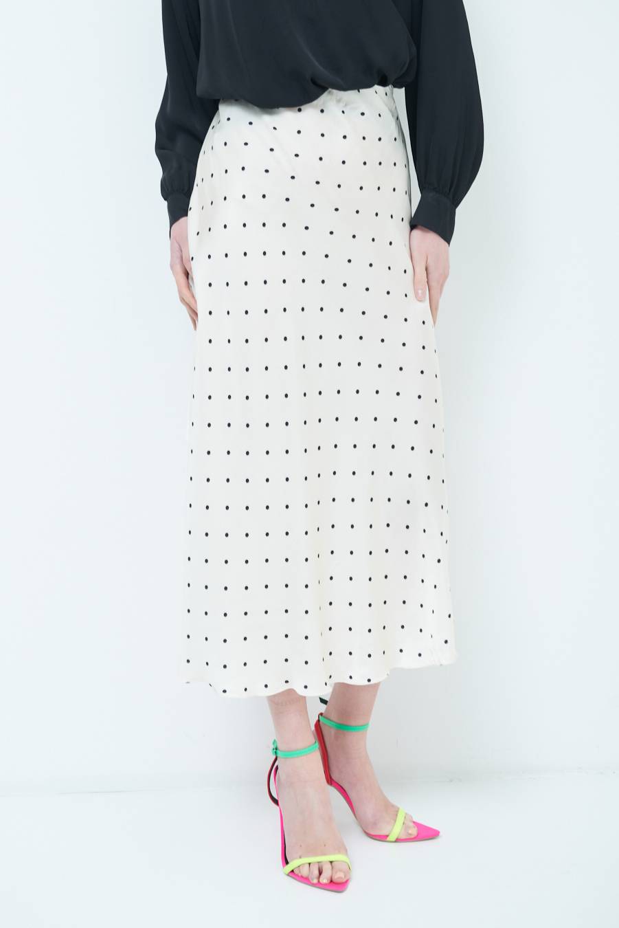 Kikisix GONNA POIS RASO NERO Rilascio limitato