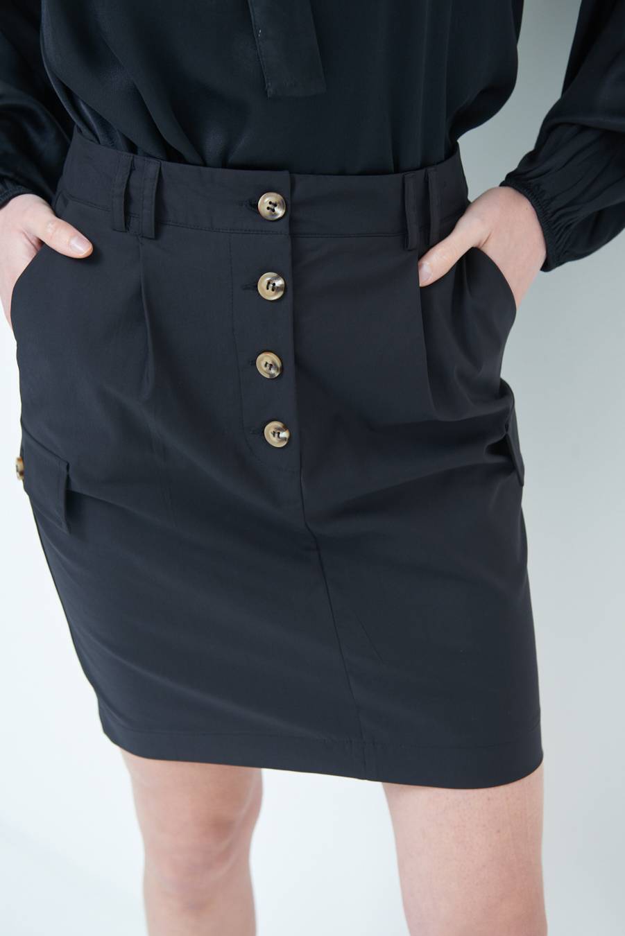 Kikisix MINIGONNA TASCONI NERO Latest stili