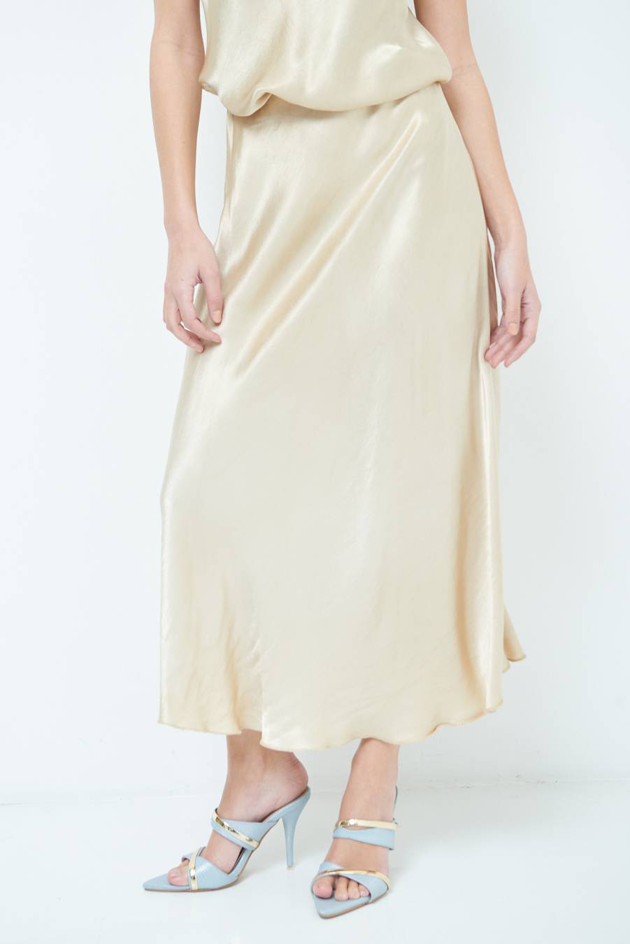 Kikisix GONNA RASO VISCOSA ORO Ultimo giorno