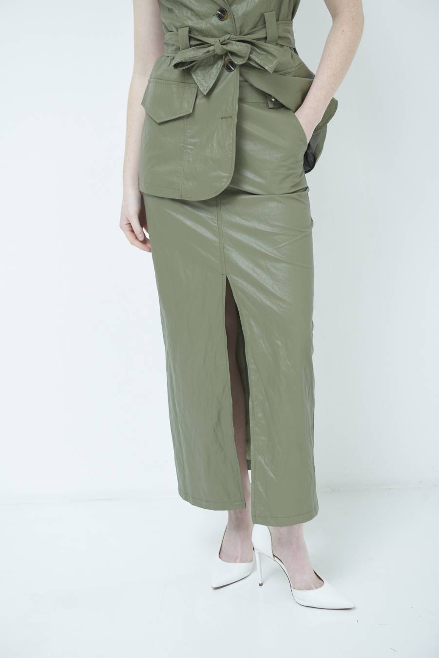 Kikisix GONNA ECOPELLE STROPICCIATA VERDE MILITARE 50% di sconto per tempo limitato