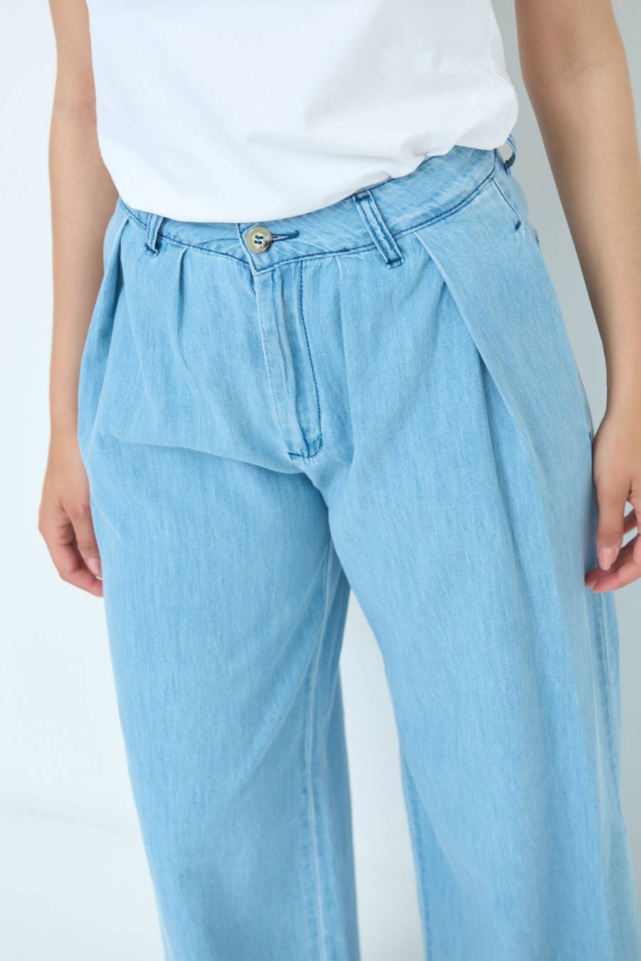 Kikisix PANTALONE CHAMBRAY PINCES BLU CHIARO Shopping Online