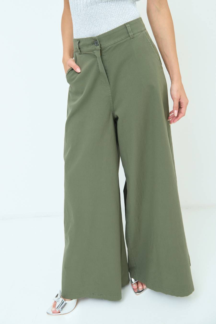 Kikisix PANTALONE PALAZZO COTONE VERDE MILITARE Sconto