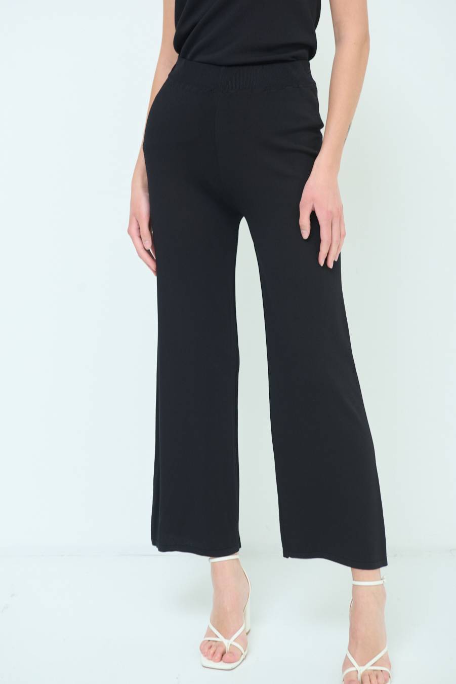 Kikisix PANTALONE PALAZZO MAGLIERIA NERO In Vendita