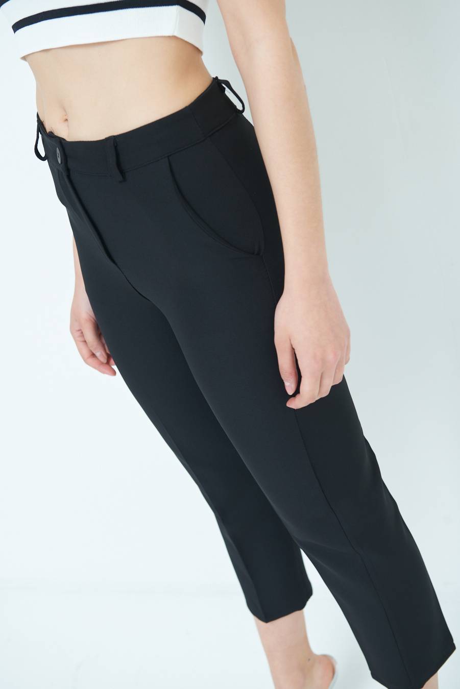 Kikisix PANTALONE SIGARETTA NERO Nuova