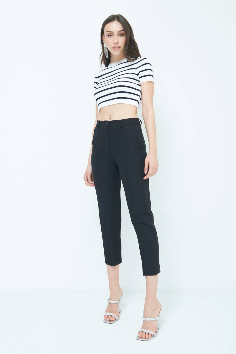 Kikisix PANTALONE SIGARETTA NERO Nuova