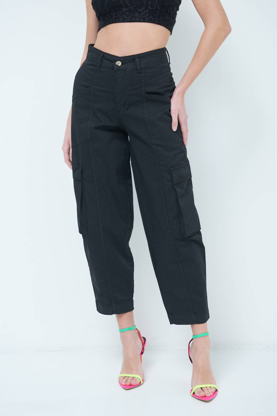 Kikisix PANTALONE TASCONI NERO Grande vendita