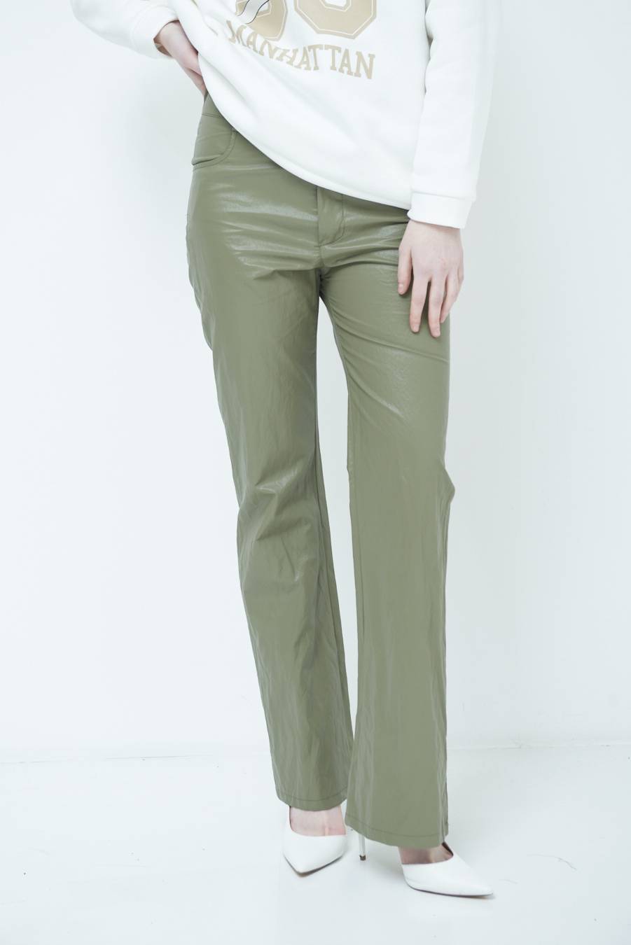Kikisix PANTALONE ECOPELLE STROPICCIATA VERDE MILITARE Online Outlet