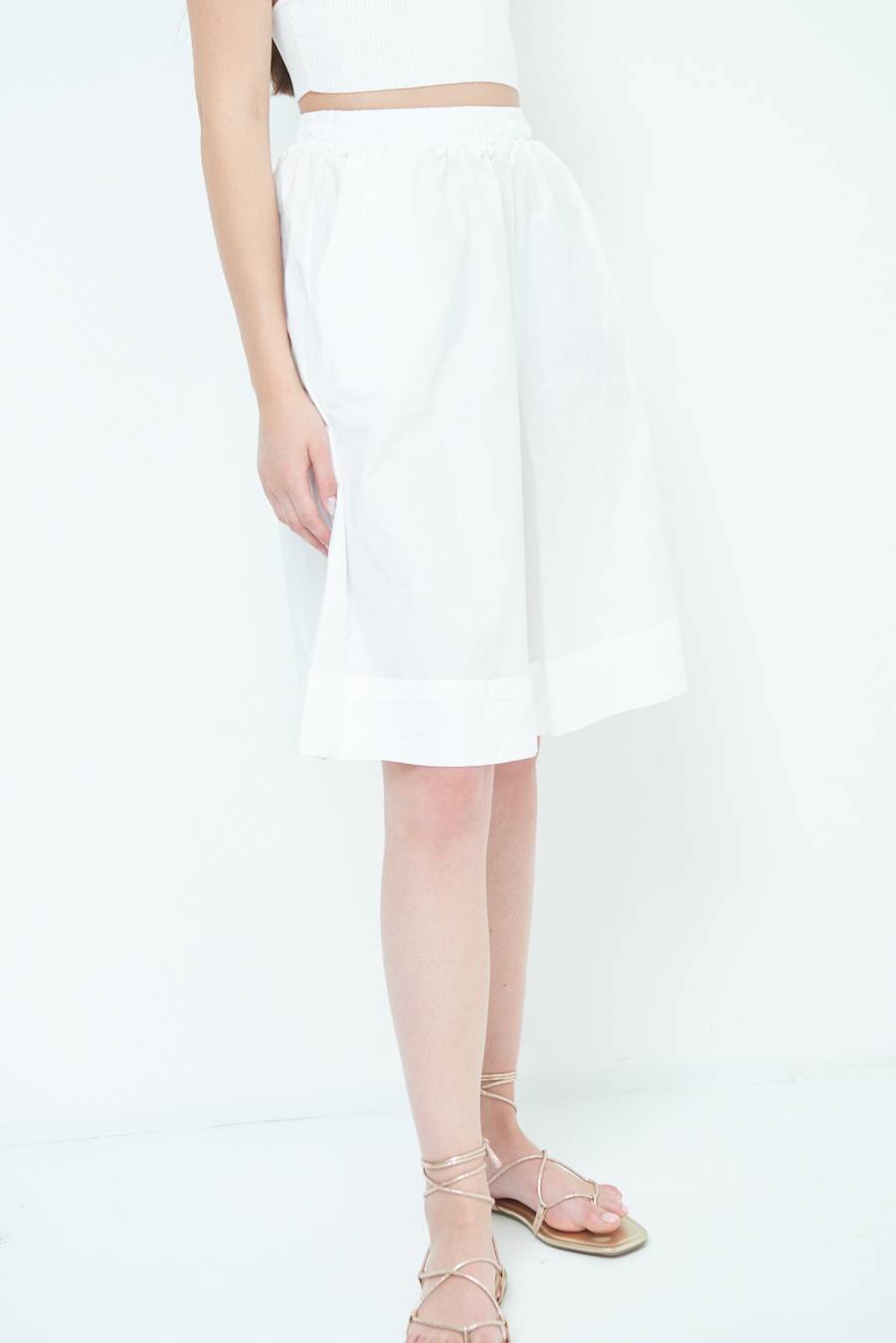 Kikisix PANTALONE CROP CON RISVOLTO BURRO Lightning offer