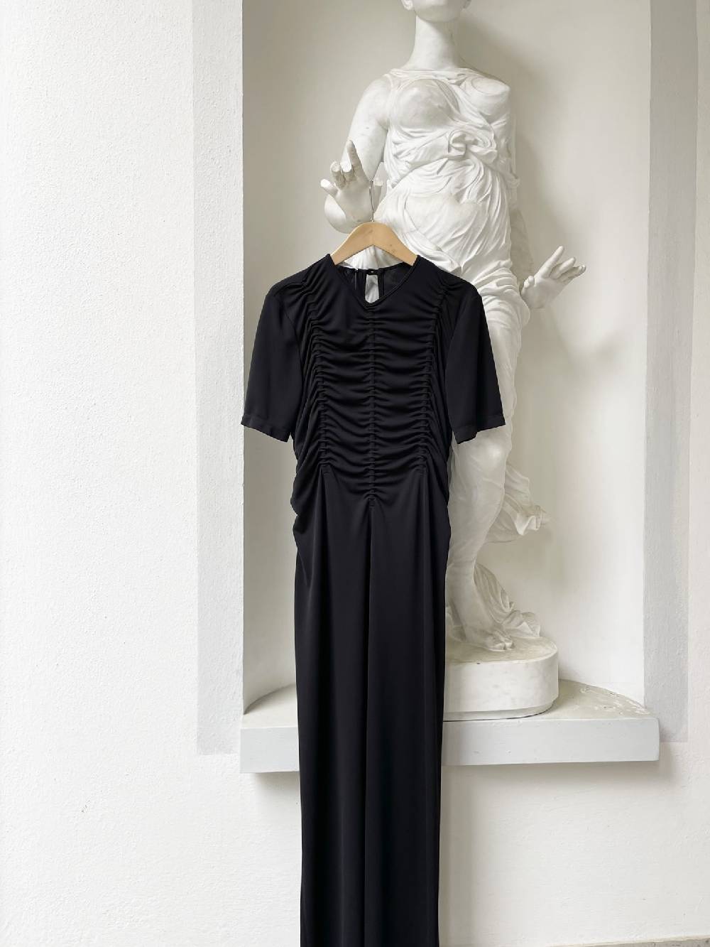 Laviniaturra Abito con arricci Online