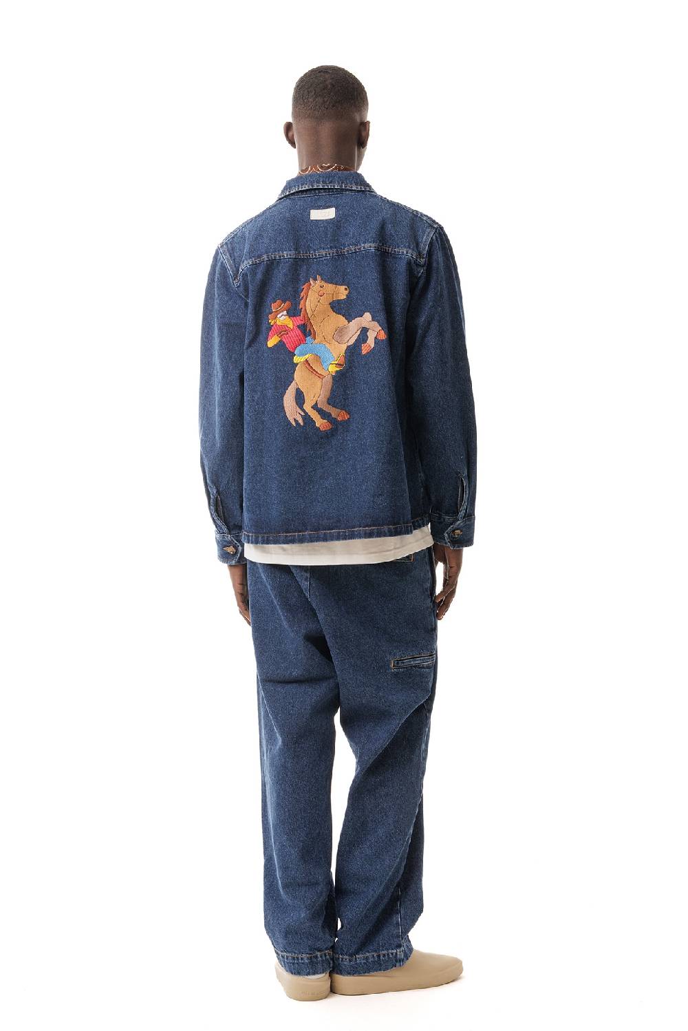 Lc23 Denim Embroidered Overshirt Enormi sconti