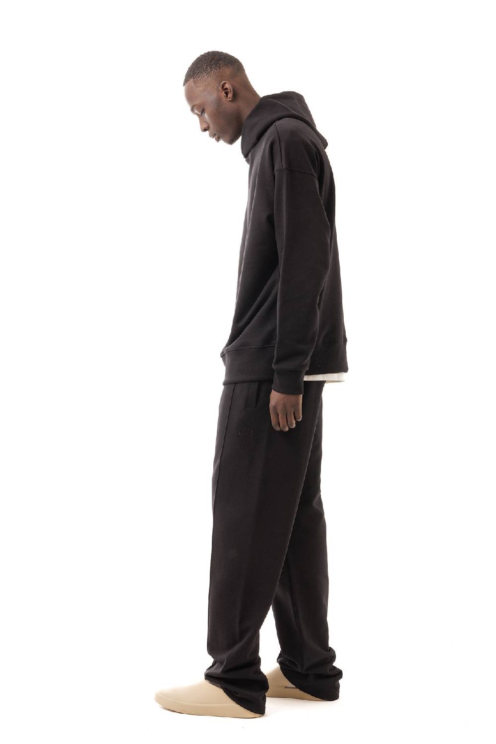 Lc23 Basic Hoodie Black In Linea