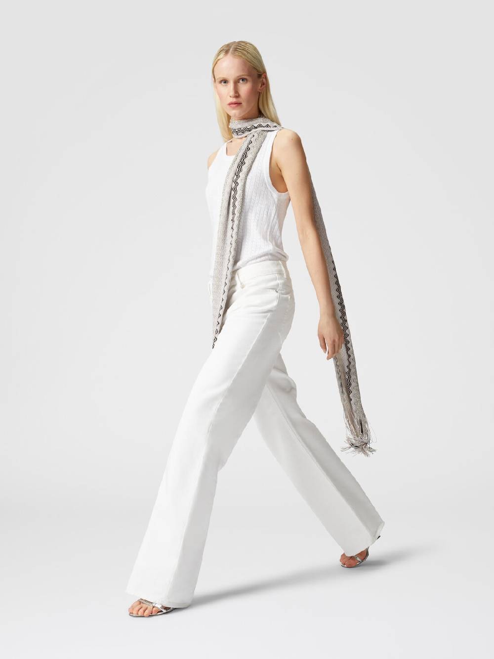 M Missoni Sciarpa in misto viscosa con motivo a onde e frange Black Friday Prezzi