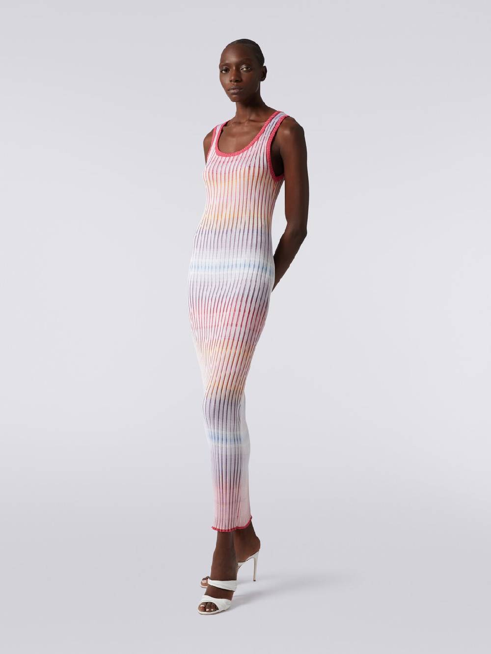 M Missoni Abito lungo in viscosa a coste Sconto