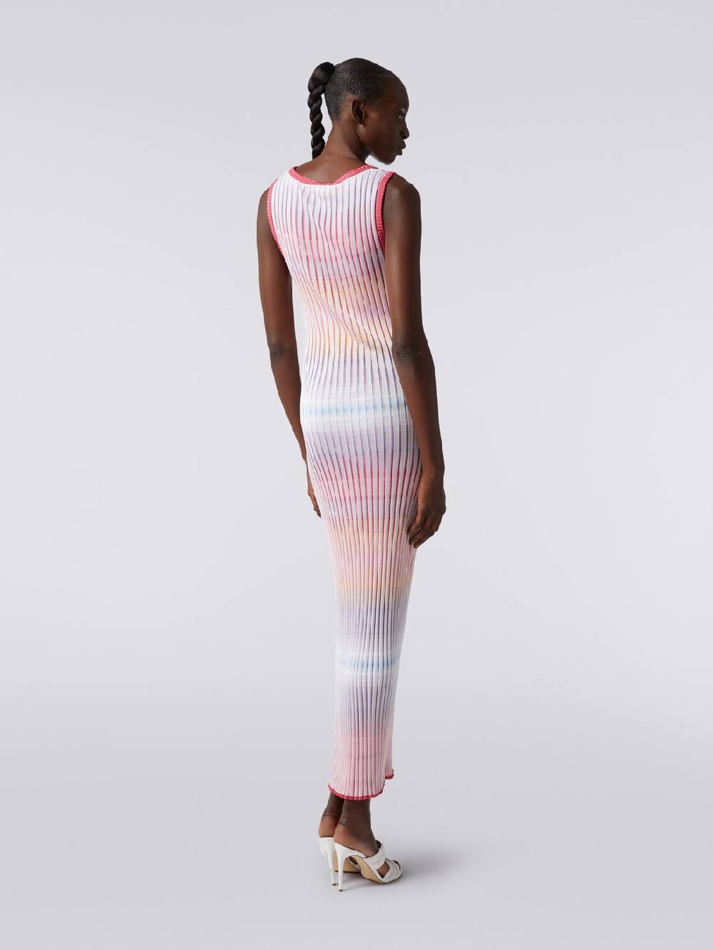 M Missoni Abito lungo in viscosa a coste Sconto