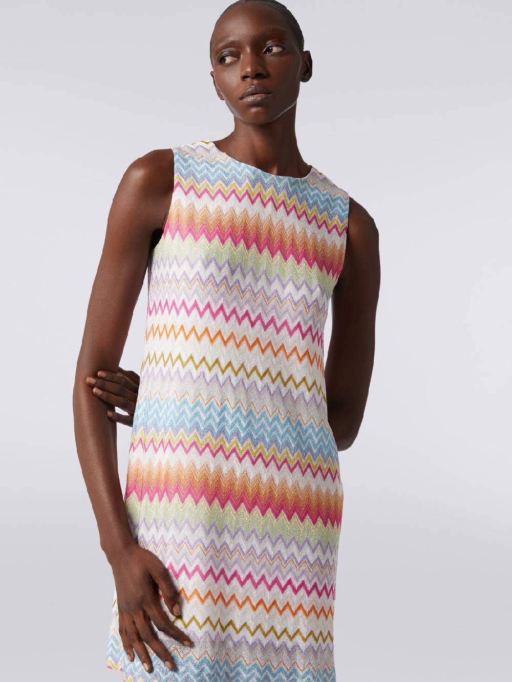 M Missoni Abito a sacchetto in viscosa zig zag con lurex Esporta salva