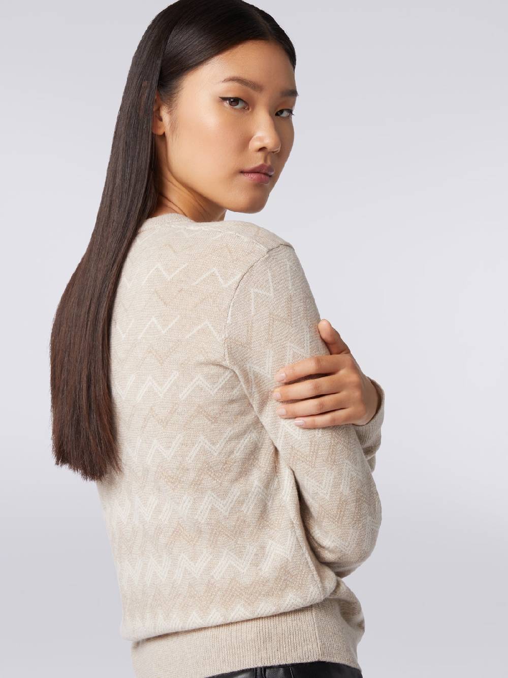 M Missoni Pullover con scollo a V in cachemire con zig zag Sconti questo mese