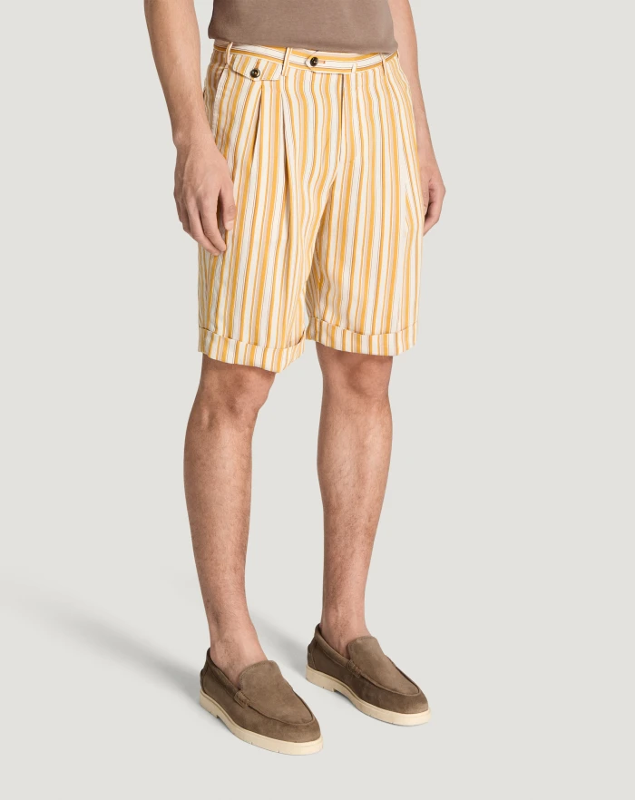 Pantaloni Torino Bermuda in viscosa fluida a righe Consegna Veloce