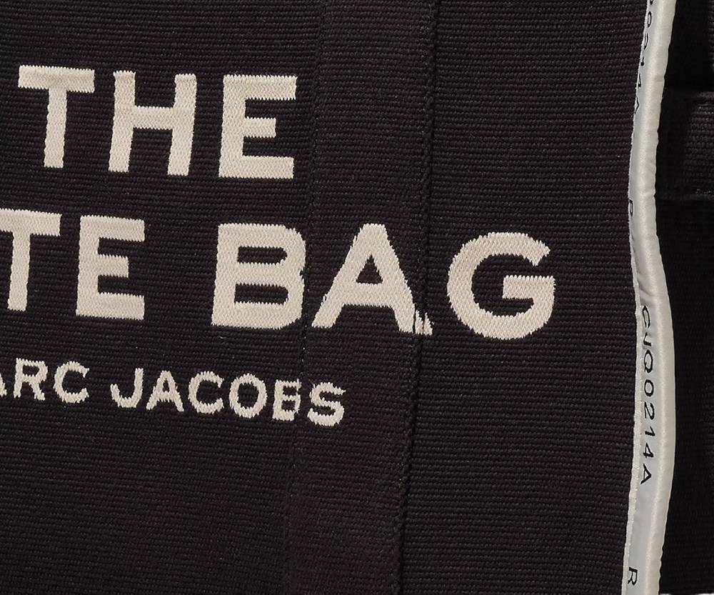 MARC JACOBS THE LARGE TOTE BAG M0017048001 SKU: M0017048001 2025