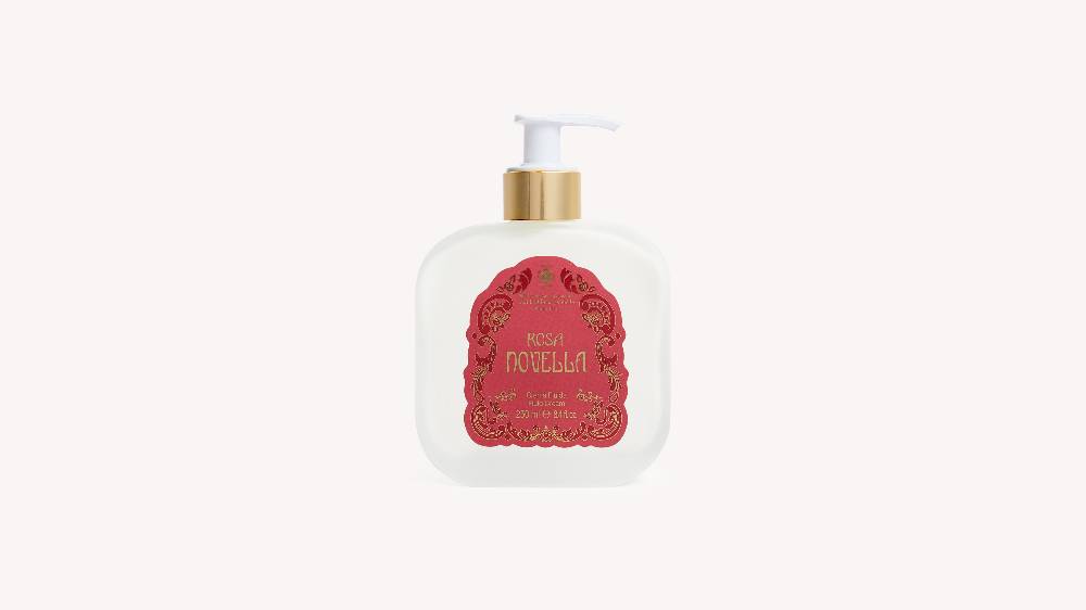 SANTA MARIA NOVELLA CREMA FLUIDA ROSA NOVELLA 250ML 3189902250ML SKU: 3189902250ML In Saldo