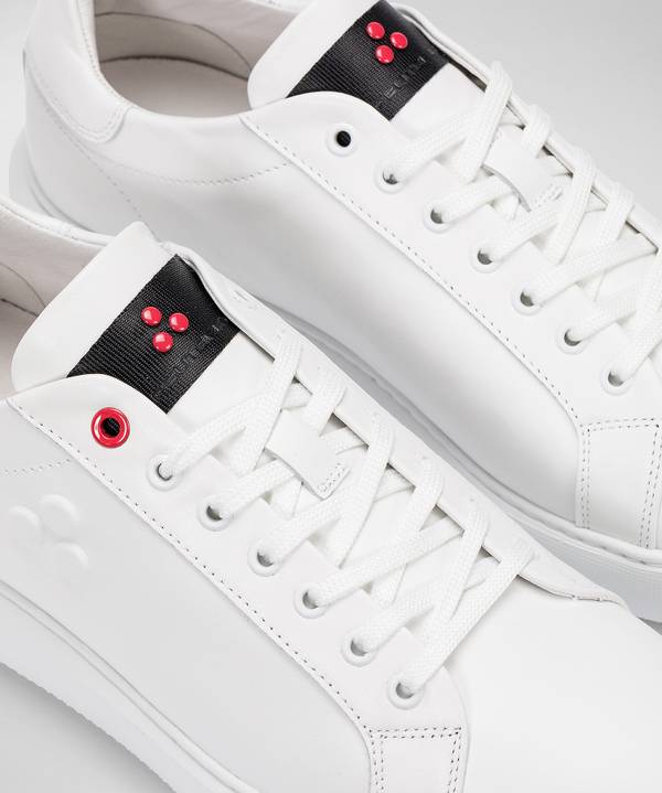 Peuterey Sneaker in pelle di vitello Smaltimento dello stoccaggio