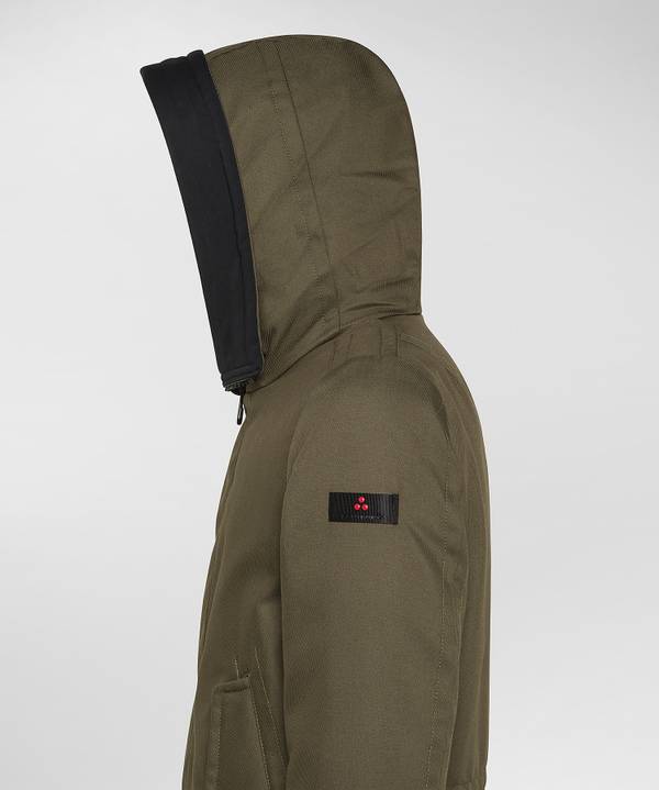 Peuterey Parka Resistente In Tessuto Made In Italy Con Pelliccia Fino al 60% di sconto