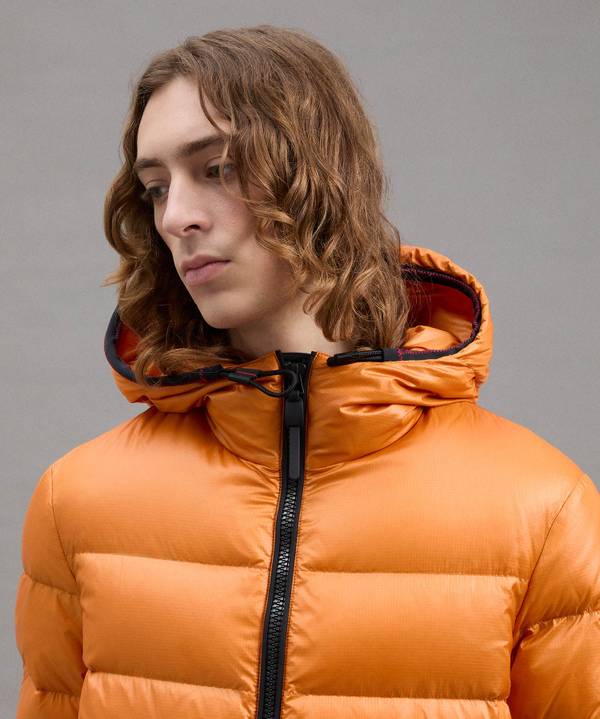 Peuterey Piumino In Nylon Ripstop Leggero Fino al 55% di sconto