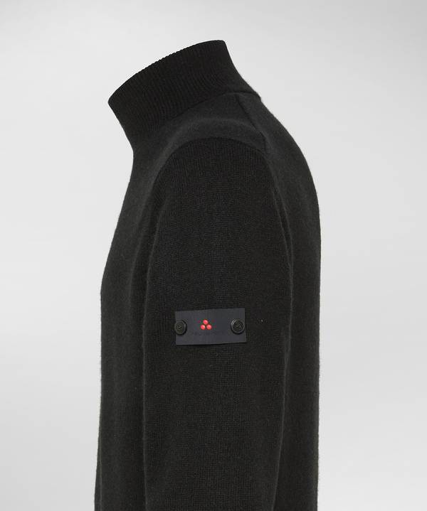 Peuterey Maglia A Collo Alto In Misto Lana Yak Black Friday Prezzi