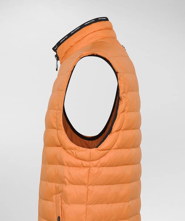 Peuterey Gilet imbottito superleggero e semilucido Flash Sale