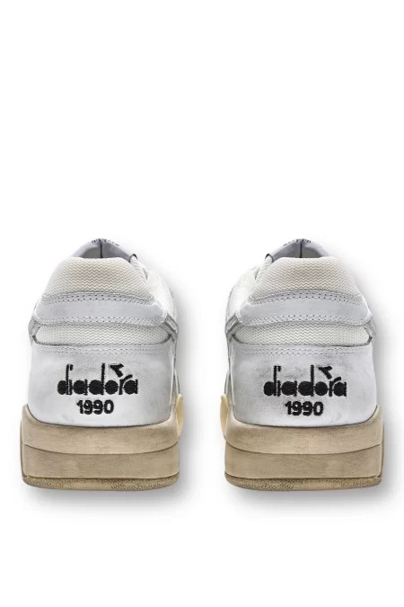 DIADORA B560 USATO DIADORA 201.180117 20006 Scarpa sportiva Diadora usata con design moderno e confortevole Novità