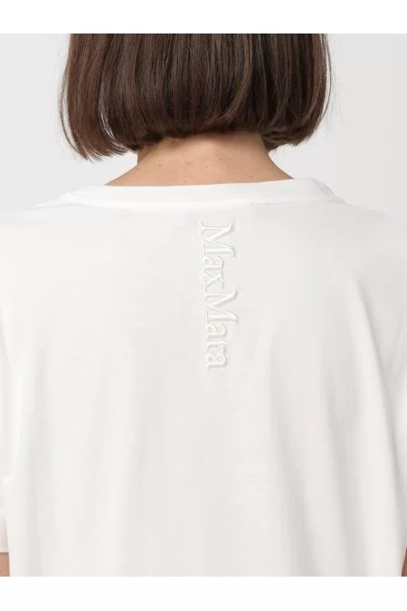 S' MAXMARA Descrizione della t-shirt da donna di S\' MAXMARA La maglietta da donna di S\' MAXMARA è un capo di alta qualità, realizzato con tessuti pregiati e design elegante. Perfetta per un look sofisticato e alla moda. Scop 2025