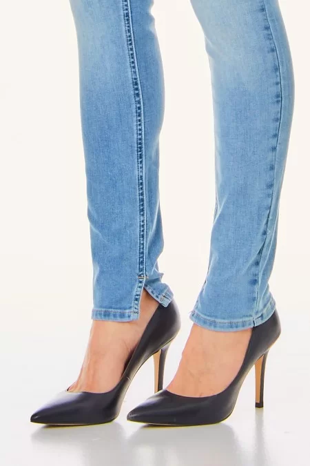 LIU JO BLUE DENIM Jeans da donna LIU JO BLUE DENIM Marca LIU JO BLUE DENIM con qualità premium e design trendy Spedizione Gratuita