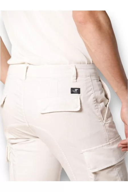 MESON'S Le culotte di MESON\'S sono eleganti e di alta qualità. Si adattano perfettamente. Il culotte di MESON\'S sono eleganti e di alta qualità. Si adattano perfettamente Italia