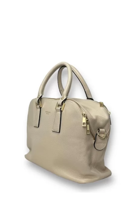 AVENUE 67 DESCRIZIONE La borsa di Avenue 67 combina stile e qualità. Essenziale e raffinata Offerta